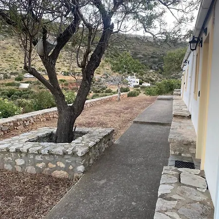 Kalamitsi House 2 *